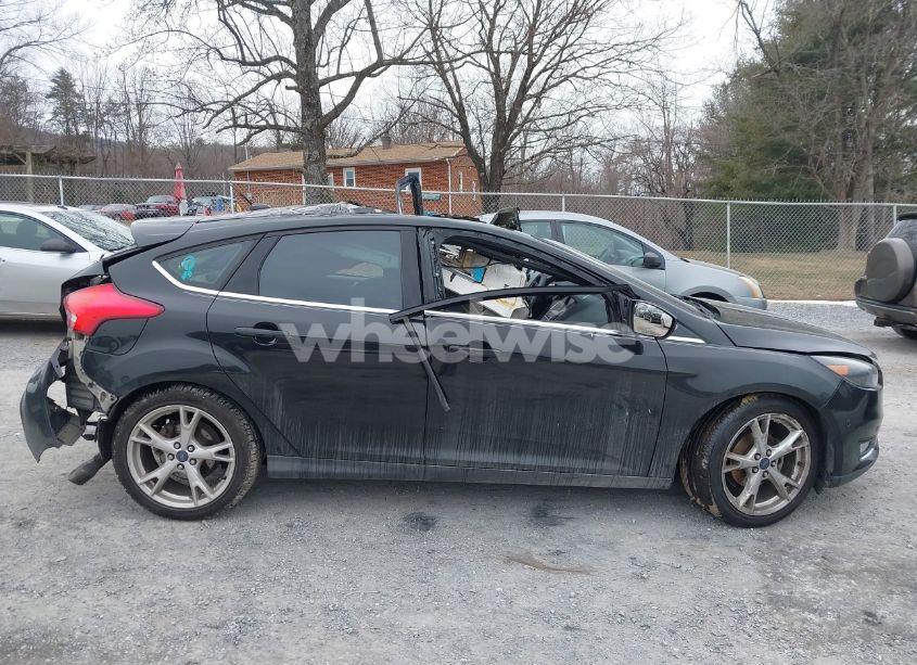 Photo 14 of 2015 Ford Focus TITANIUM (VIN 1FADP3N2XFL259357)