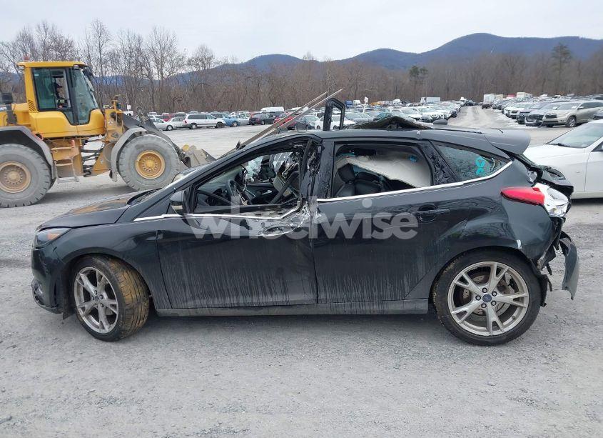 Photo 15 of 2015 Ford Focus TITANIUM (VIN 1FADP3N2XFL259357)