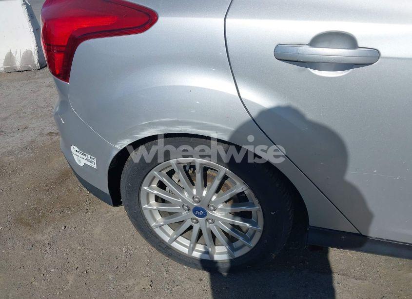 Photo 6 of 2013 Ford Focus ELECTRIC (VIN 1FADP3R40DL364398)