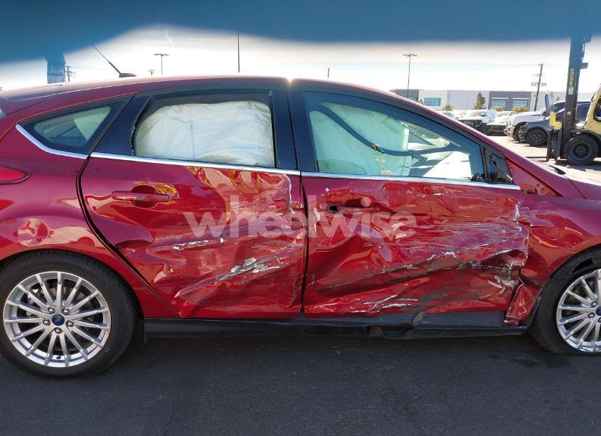 Photo 6 of 2015 Ford Focus ELECTRIC (VIN 1FADP3R40FL232082)