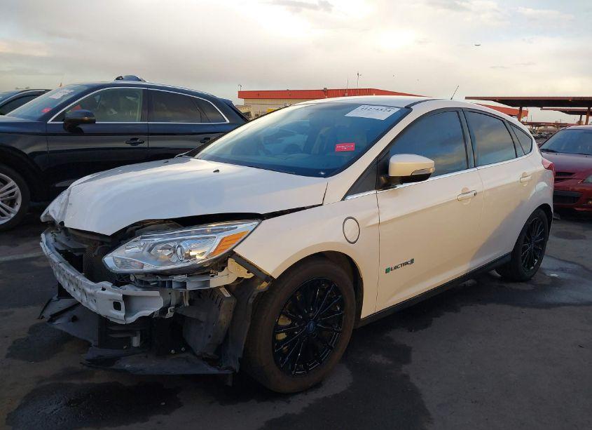 Photo 2 of 2013 Ford Focus ELECTRIC (VIN 1FADP3R45DL364350)