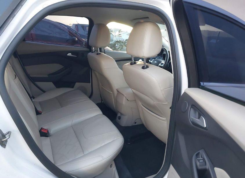 Photo 8 of 2013 Ford Focus ELECTRIC (VIN 1FADP3R45DL364350)