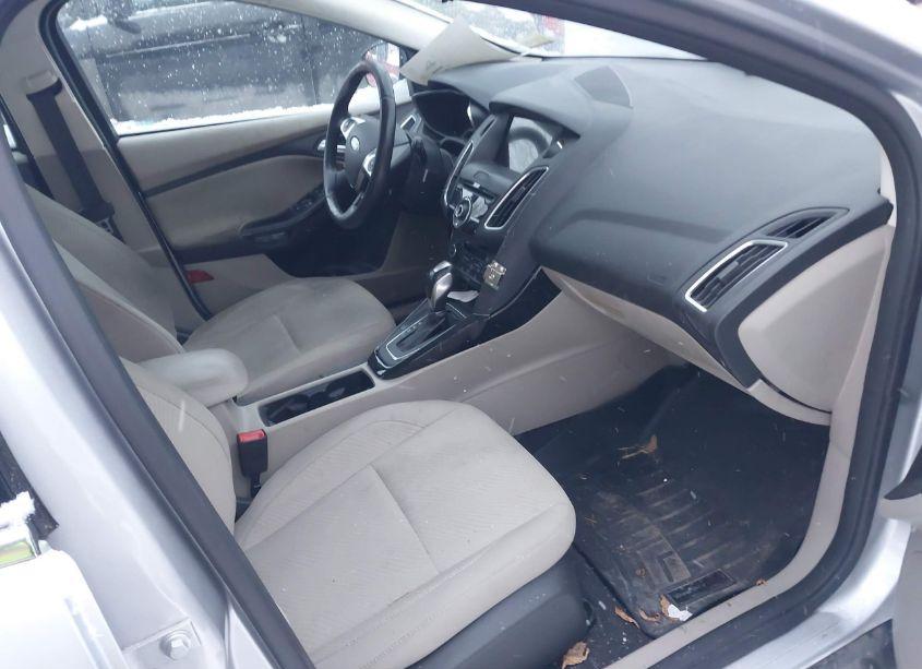 Photo 5 of 2016 Ford Focus ELECTRIC (VIN 1FADP3R45GL388281)