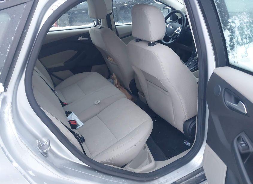 Photo 8 of 2016 Ford Focus ELECTRIC (VIN 1FADP3R45GL388281)