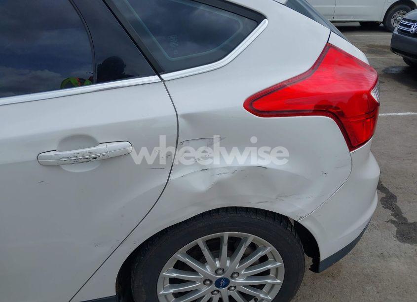 Photo 6 of 2013 Ford Focus ELECTRIC (VIN 1FADP3R46DL133781)