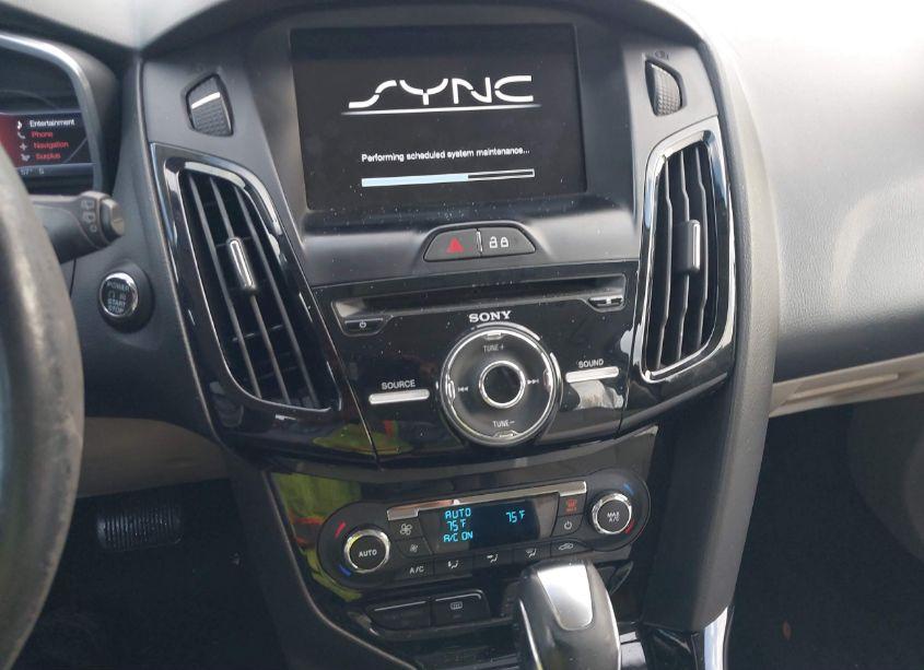 Photo 14 of 2013 Ford Focus ELECTRIC (VIN 1FADP3R46DL313973)