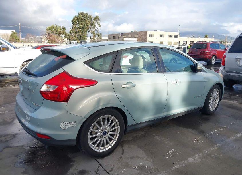 Photo 4 of 2013 Ford Focus ELECTRIC (VIN 1FADP3R46DL313973)