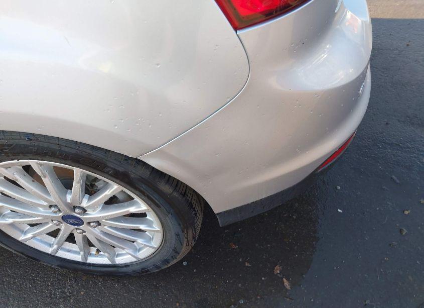 Photo 15 of 2013 Ford Focus ELECTRIC (VIN 1FADP3R47DL353351)