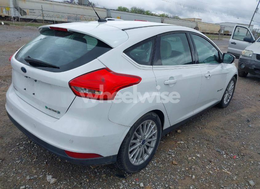 Photo 4 of 2015 Ford Focus ELECTRIC (VIN 1FADP3R47FL297852)