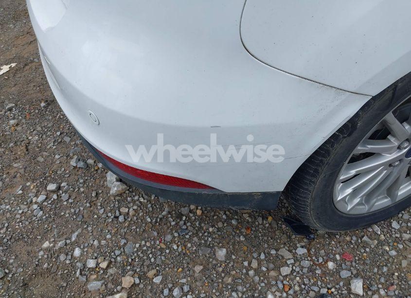 Photo 6 of 2015 Ford Focus ELECTRIC (VIN 1FADP3R47FL297852)