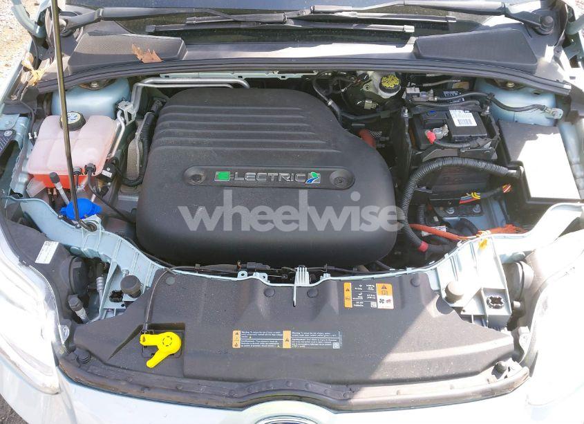 Photo 10 of 2013 Ford Focus ELECTRIC (VIN 1FADP3R49DL217920)