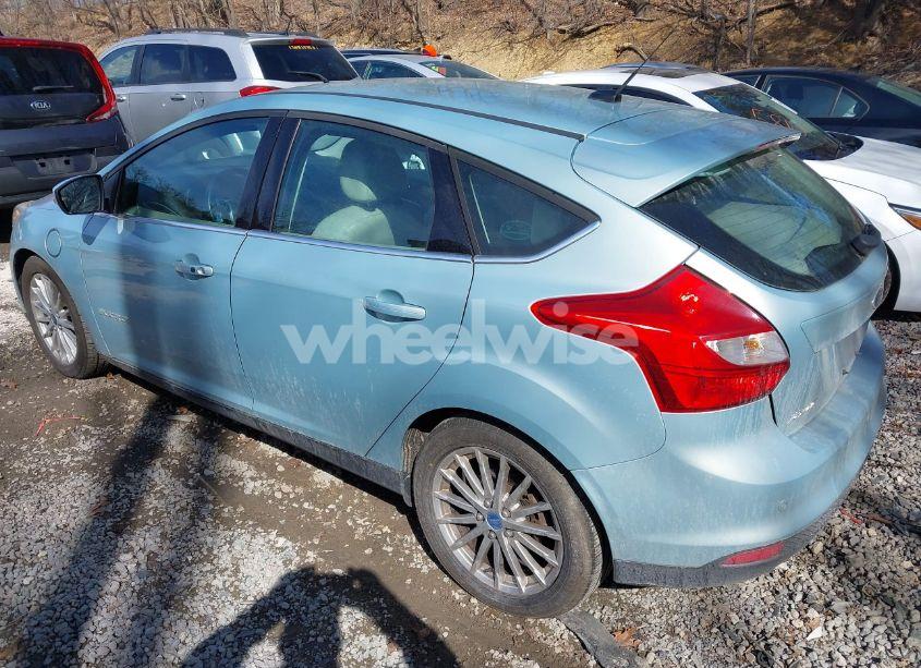 Photo 3 of 2013 Ford Focus ELECTRIC (VIN 1FADP3R49DL217920)