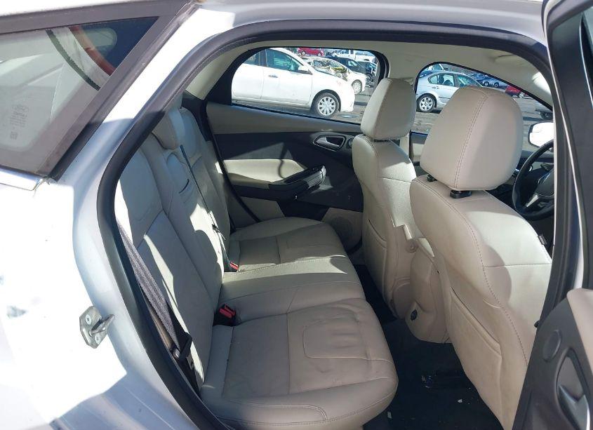 Photo 8 of 2014 Ford Focus ELECTRIC (VIN 1FADP3R49EL112179)