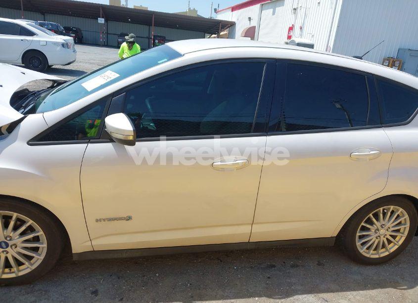 Photo 15 of 2013 Ford C-max HYBRID SE (VIN 1FADP5AU1DL518916)