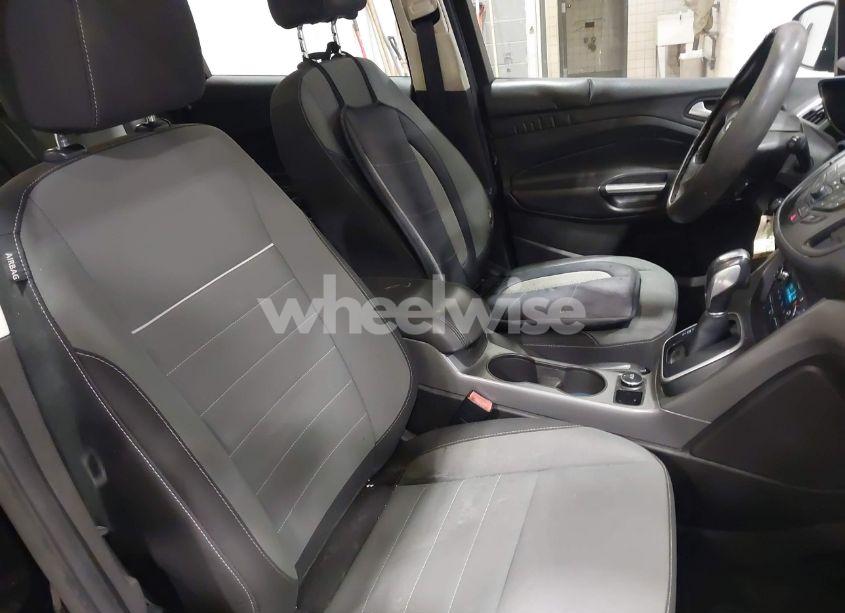 Photo 8 of 2013 Ford C-max HYBRID SE (VIN 1FADP5AU1DL521959)