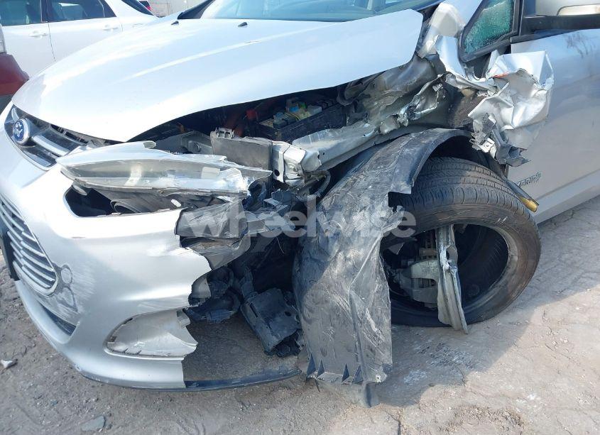 Photo 6 of 2016 Ford C-max HYBRID SE (VIN 1FADP5AU1GL103759)