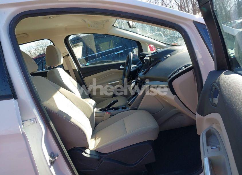 Photo 5 of 2017 Ford C-max HYBRID SE (VIN 1FADP5AU1HL114102)