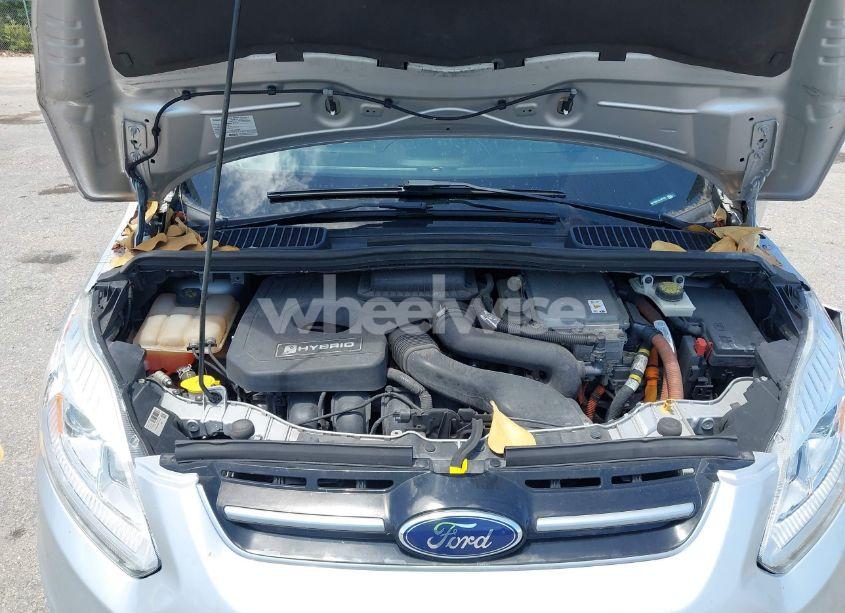 Photo 10 of 2018 Ford C-max HYBRID SE (VIN 1FADP5AU1JL104191)
