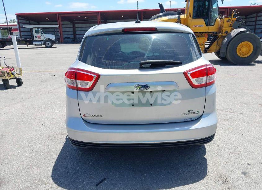Photo 16 of 2018 Ford C-max HYBRID SE (VIN 1FADP5AU1JL104191)