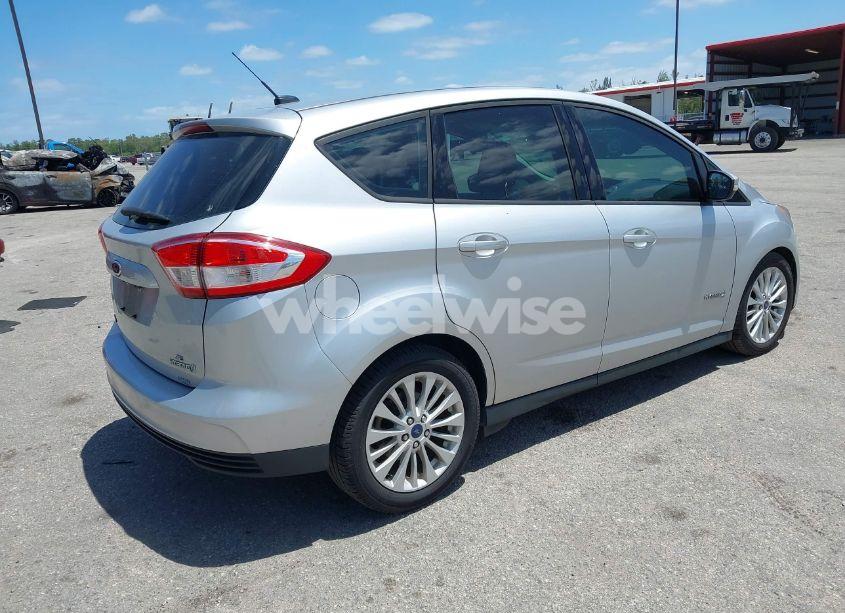 Photo 4 of 2018 Ford C-max HYBRID SE (VIN 1FADP5AU1JL104191)