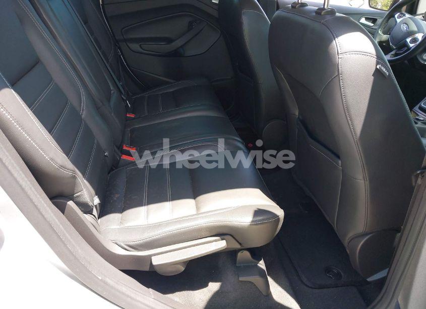 Photo 8 of 2018 Ford C-max HYBRID SE (VIN 1FADP5AU1JL104191)