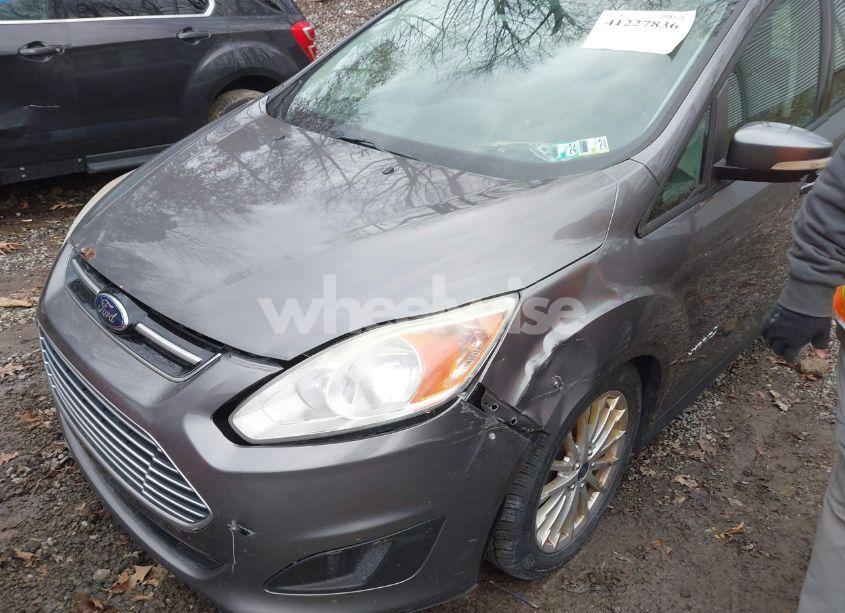 Photo 13 of 2013 Ford C-max HYBRID SE (VIN 1FADP5AU2DL531724)