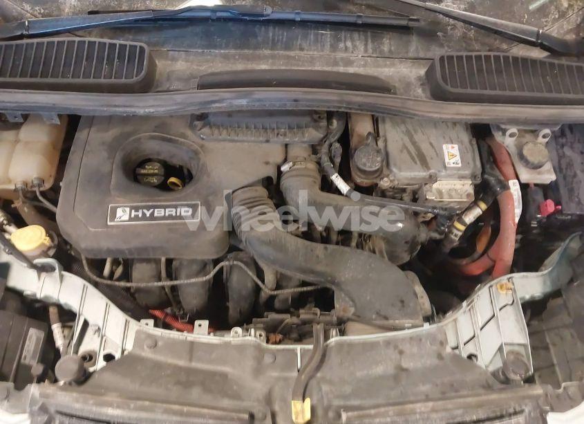 Photo 10 of 2013 Ford C-max HYBRID SE (VIN 1FADP5AU2DL547647)