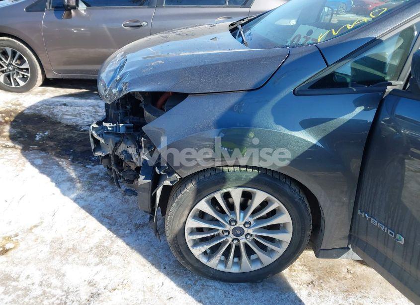 Photo 6 of 2017 Ford C-max HYBRID SE (VIN 1FADP5AU2HL118689)