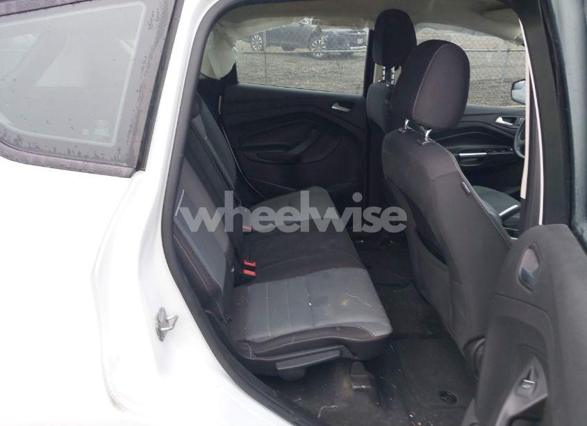 Photo 8 of 2013 Ford C-max HYBRID SE (VIN 1FADP5AU3DL529867)