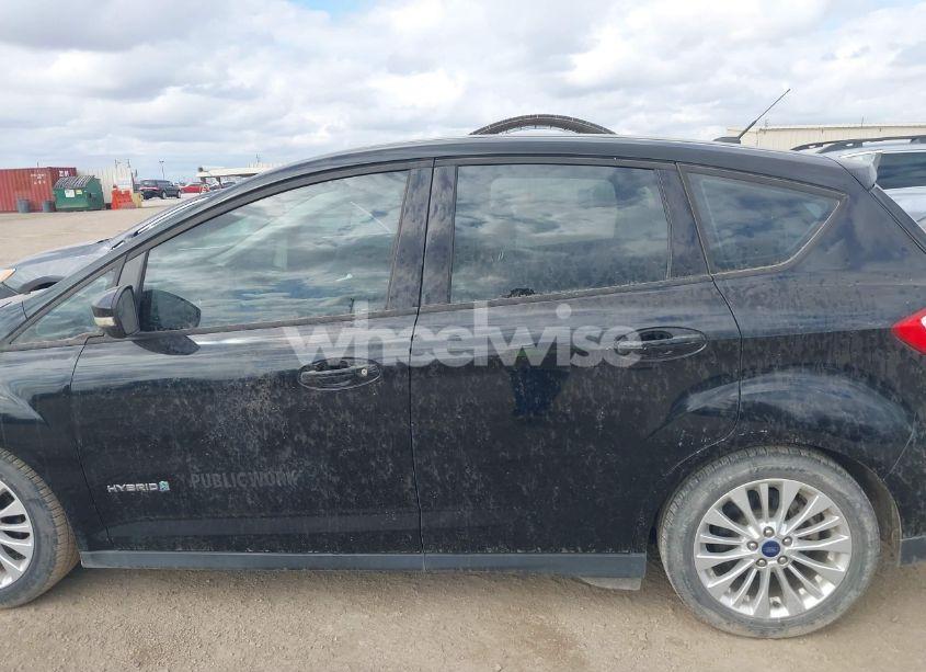 Photo 14 of 2017 Ford C-max HYBRID SE (VIN 1FADP5AU3HL113288)