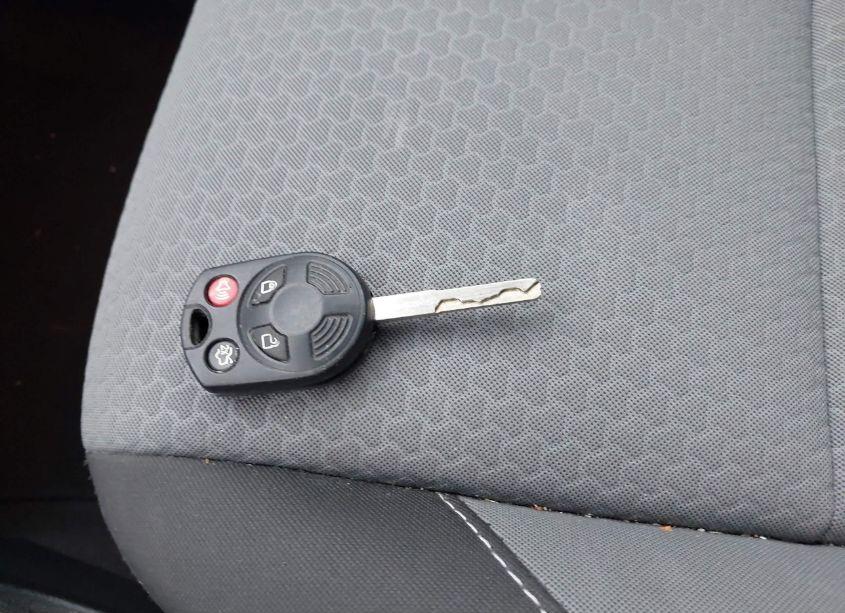 Photo 11 of 2018 Ford C-max HYBRID SE (VIN 1FADP5AU3JL105407)