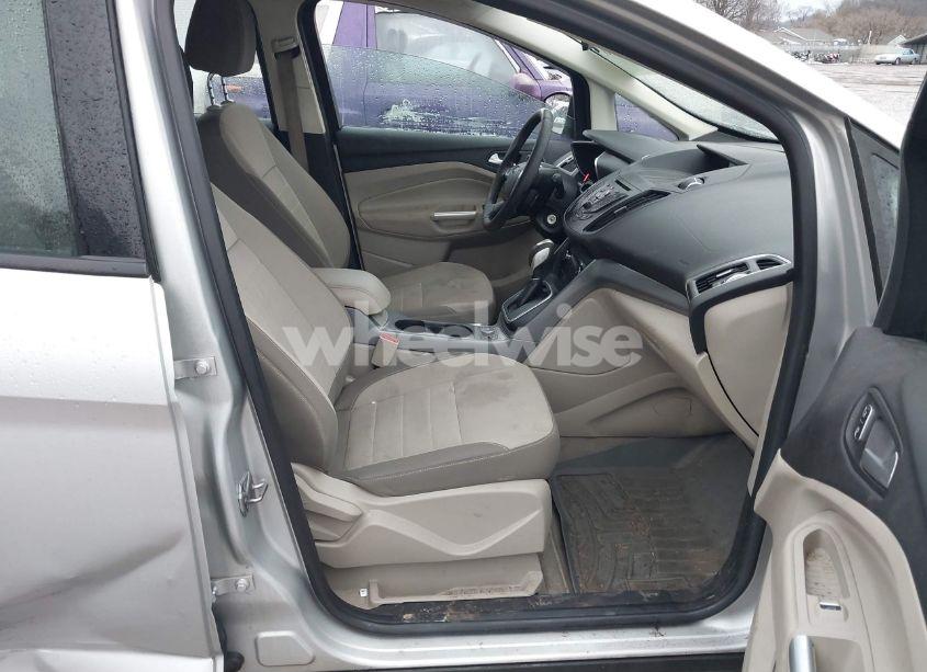 Photo 5 of 2013 Ford C-max HYBRID SE (VIN 1FADP5AU4DL535807)