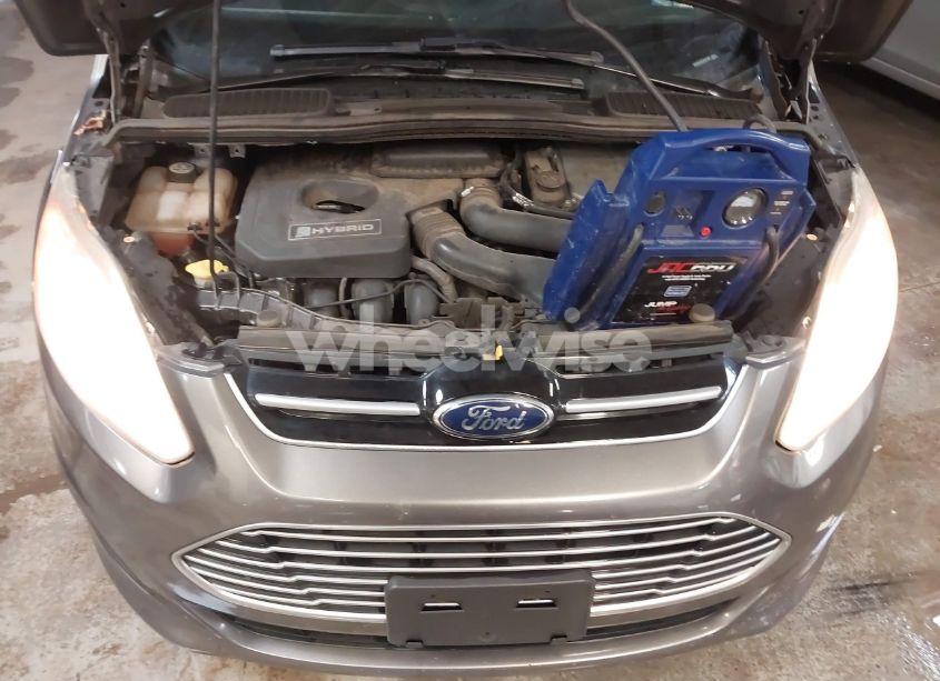 Photo 10 of 2013 Ford C-max HYBRID SE (VIN 1FADP5AU4DL537296)