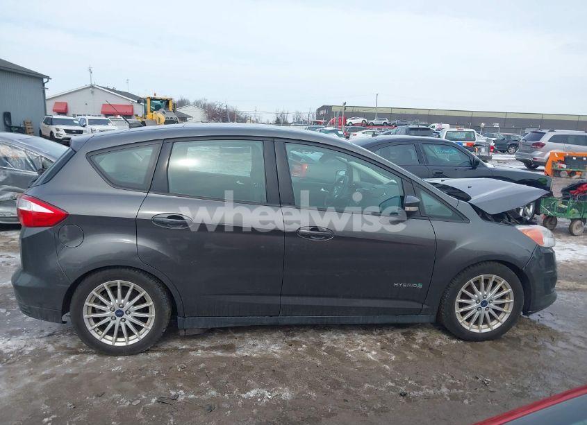 Photo 13 of 2016 Ford C-max HYBRID SE (VIN 1FADP5AU4GL100578)