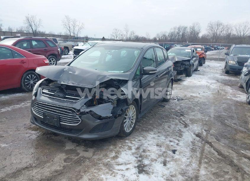 Photo 2 of 2016 Ford C-max HYBRID SE (VIN 1FADP5AU4GL100578)