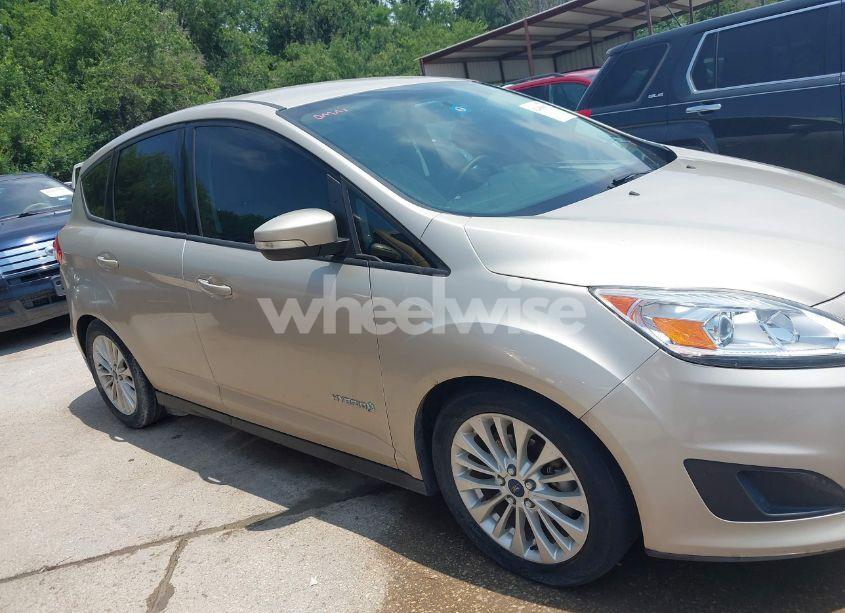 Photo 13 of 2017 Ford C-max HYBRID SE (VIN 1FADP5AU4HL116412)
