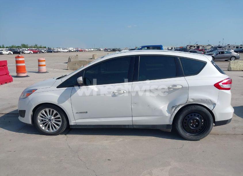 Photo 15 of 2017 Ford C-max HYBRID SE (VIN 1FADP5AU4HL117995)