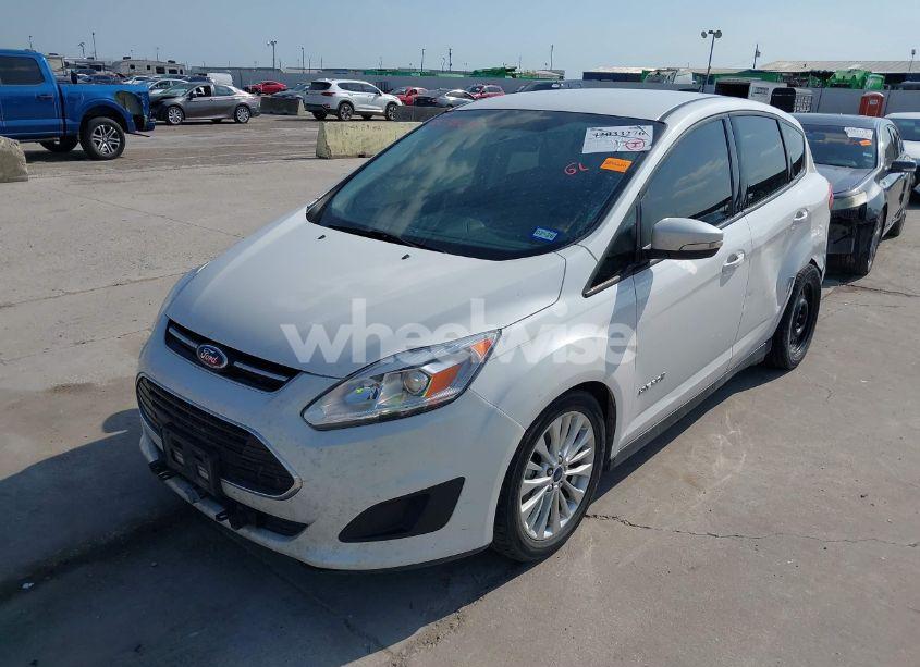Photo 2 of 2017 Ford C-max HYBRID SE (VIN 1FADP5AU4HL117995)