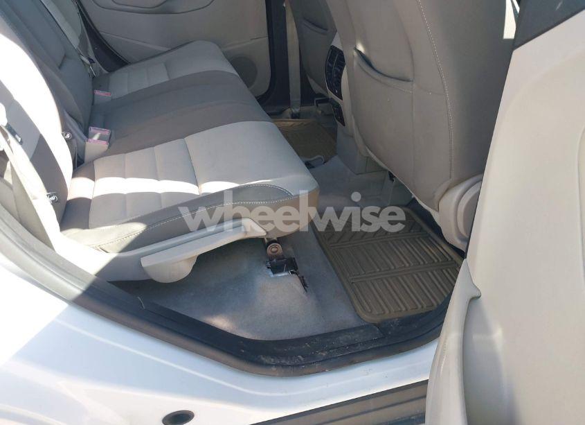 Photo 8 of 2013 Ford C-max HYBRID SE (VIN 1FADP5AU5DL512777)