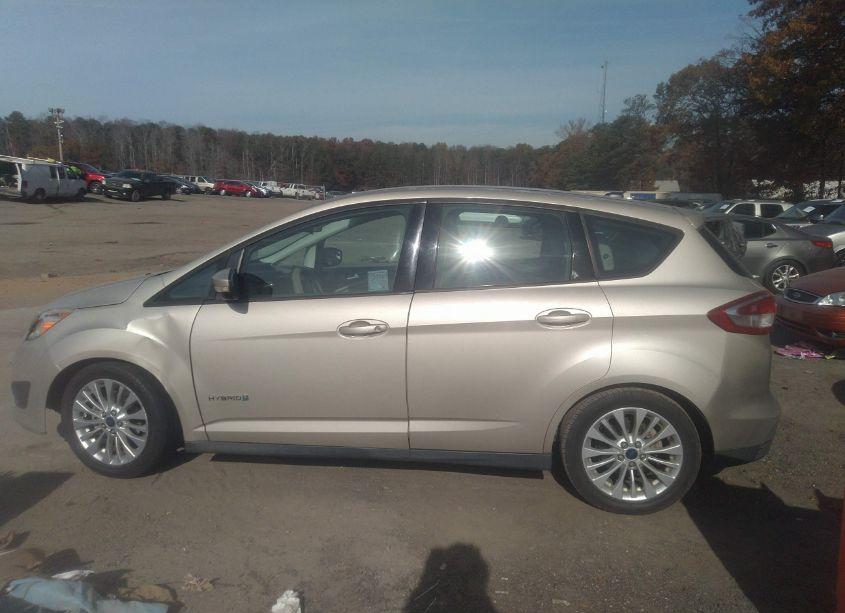 Photo 14 of 2017 Ford C-max HYBRID SE (VIN 1FADP5AU5HL105774)