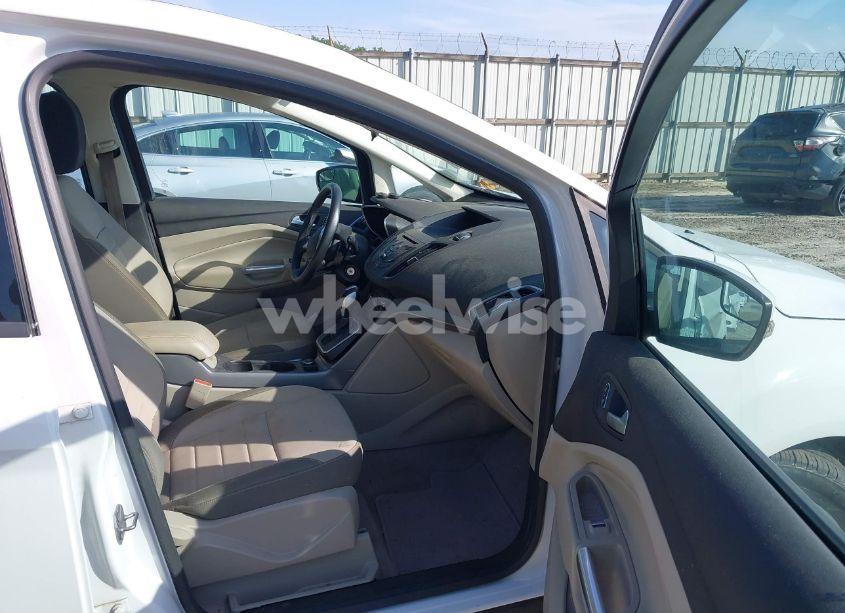 Photo 5 of 2013 Ford C-max HYBRID SE (VIN 1FADP5AU6DL540510)