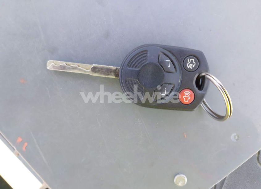 Photo 11 of 2013 Ford C-max HYBRID SE (VIN 1FADP5AU6DL551846)