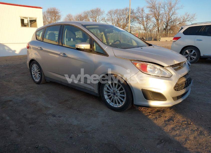 2015 Ford C-max HYBRID SE (VIN 1FADP5AU6FL120975) main photo