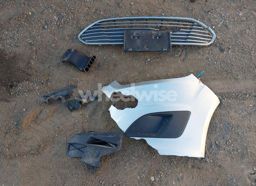 Photo 12 of 2015 Ford C-max HYBRID SE (VIN 1FADP5AU6FL120975)