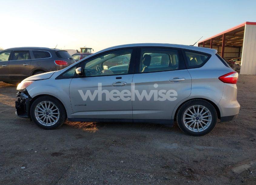 Photo 15 of 2015 Ford C-max HYBRID SE (VIN 1FADP5AU6FL120975)