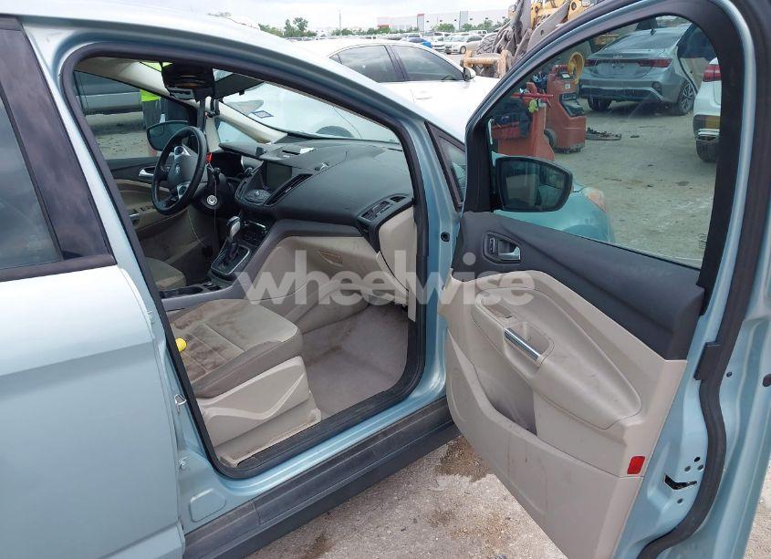 Photo 5 of 2014 Ford C-max HYBRID SE (VIN 1FADP5AU7EL508750)