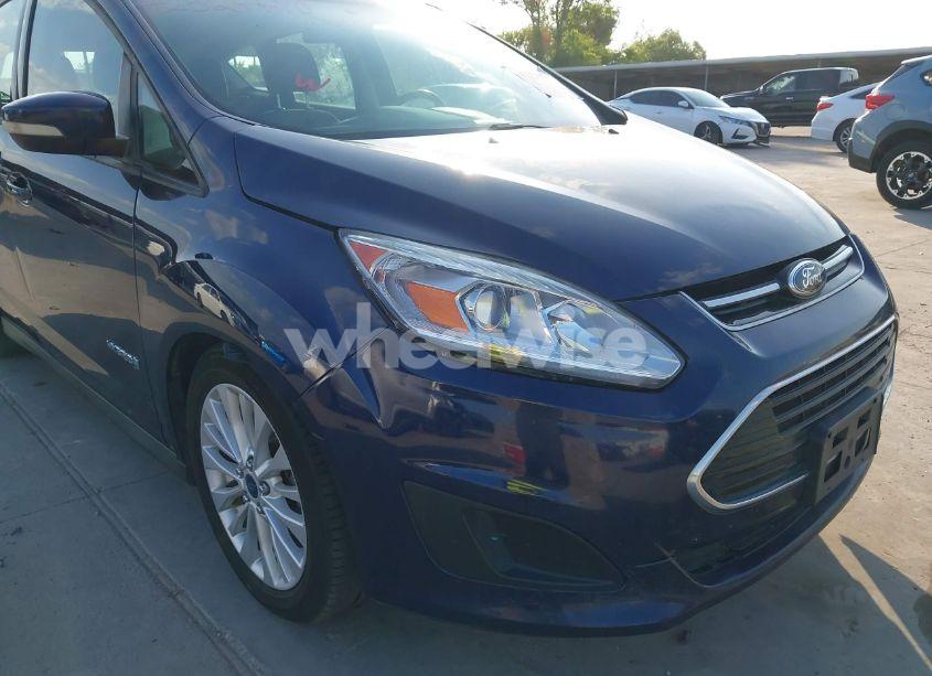 Photo 6 of 2017 Ford C-max HYBRID SE (VIN 1FADP5AU7HL114797)