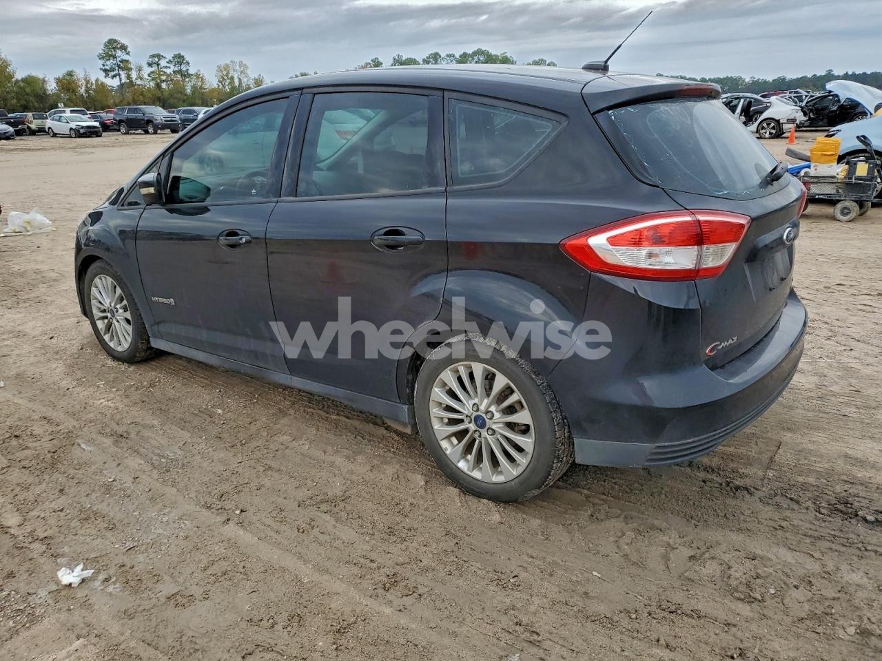 Photo 2 of 2018 FORD C-MAX SE (VIN 1FADP5AU7JL105488)