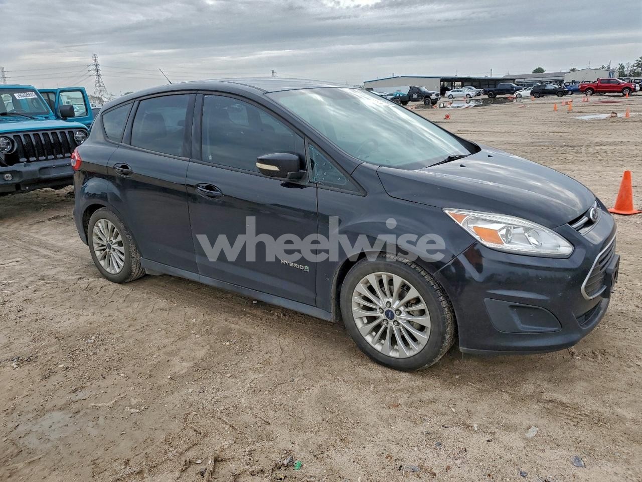 Photo 4 of 2018 FORD C-MAX SE (VIN 1FADP5AU7JL105488)