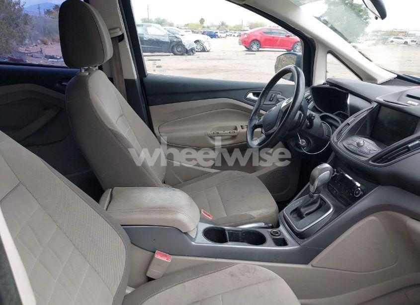 Photo 5 of 2013 Ford C-max HYBRID SE (VIN 1FADP5AU8DL509369)